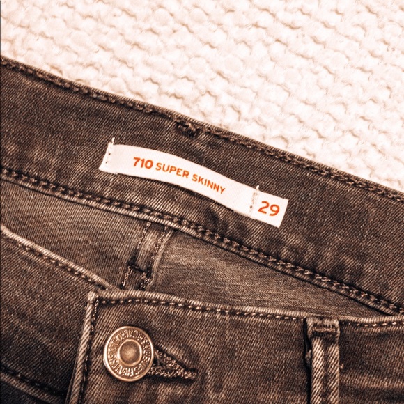 Levi’s - Picture 1 of 3